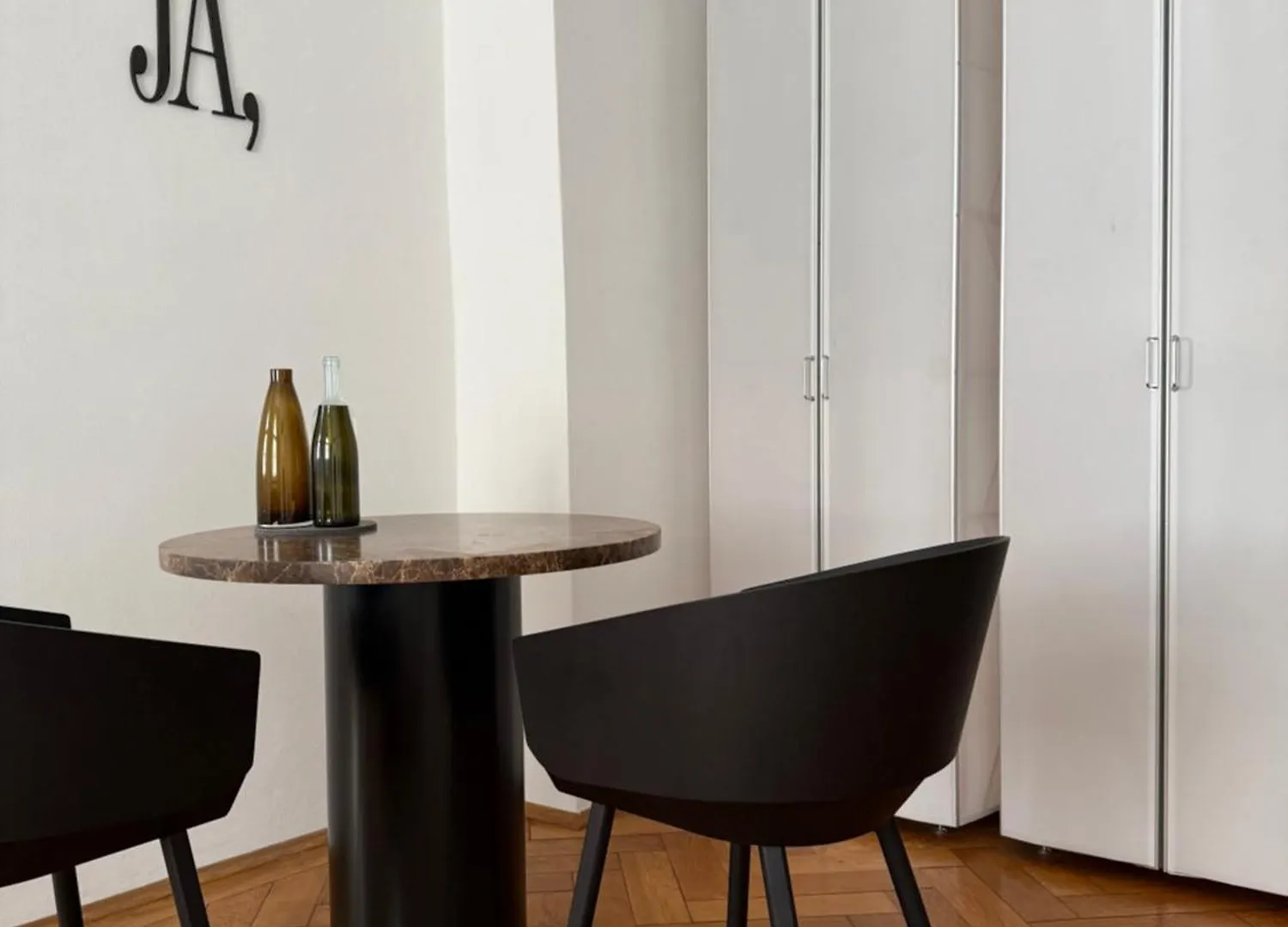 Aussergewoehnlich Schoenes Zimmer In Muenchen-Schwabing Munich